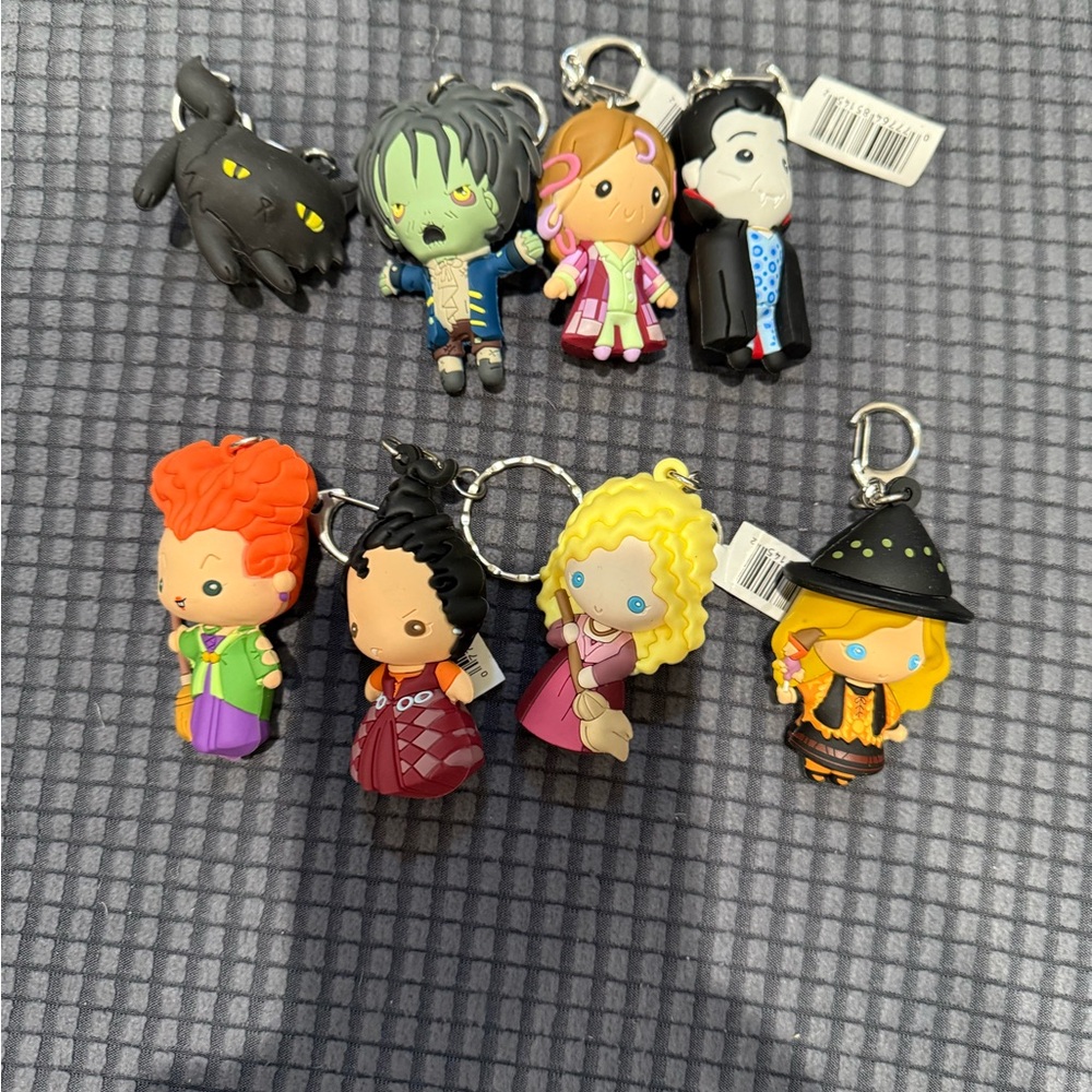 Hocus Pocus Character Keychains Set of 8